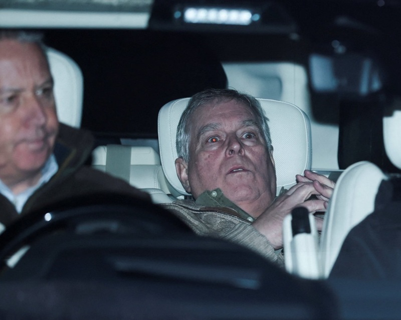 Fostul prinţ Andrew contestă în justiţie percheziţiile Poliţiei din Thames Valley la domiciliile sale, în februarie, în scandalul Epstein
