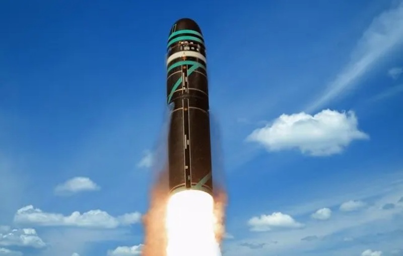Franţa urmează să efectueze un test de rachetă balistică de tip M51 de la bordul submarinului nuclear Le Vigilant