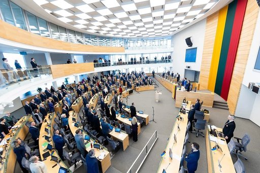 Lituania mai face un pas către ridicarea interdicţiei constituţionale privind armele nucleare