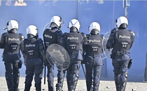 Belgia - Manifestaţii ale elevilor de liceu au degenerat în mai multe oraşe ale ţării, printre care şi Liège