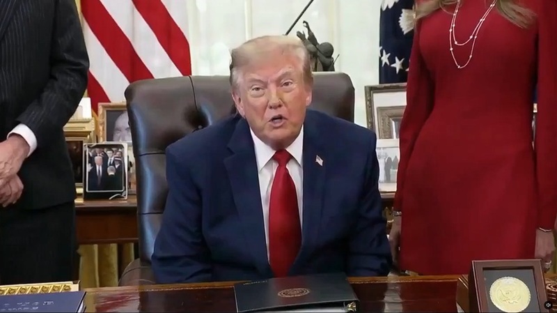Trump ”nu crede” că incidentul din laboratorul rus al ciumei are legătură cu vreo armă biologică ”Ei spun că situaţia este întru totul sub control”