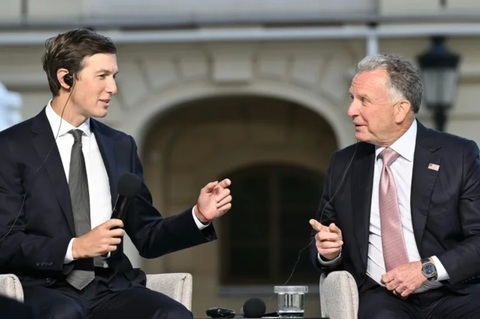 Negocierile de la Miami între SUA şi Ucraina, umbrite de un acord între Trump şi Putin privind o cumpărare negociată de motorină