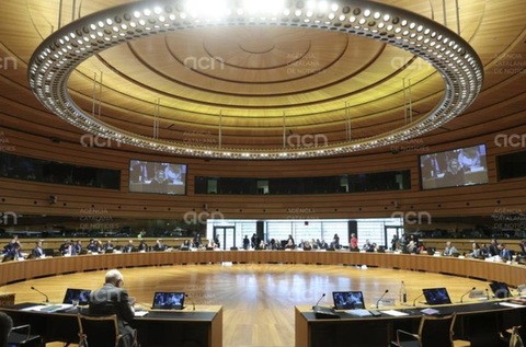Miniştrii de Externe ai UE adoptă, la Luxemburg, al 22-lea pachet de sancţiuni, împotriva a aproape 1.600 de persoane şi entităţi cu legături cu complexul militaro-industrial rus. ”Peste jumătate sunt legate de producţia de rachete balistice”, anunţă Kall