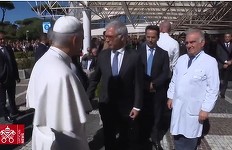 Operaţia Papei Leon al XIV-lea pentru extirparea unui nodul pulmonar „s-a încheiat cu succes”, anunţă Vaticanul