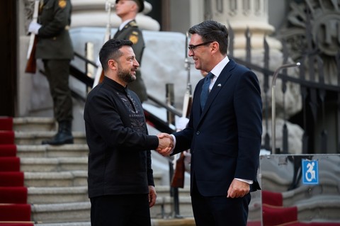 Zelenski vizitează Marea Britanie, iar Burnham promite un nou sprijin pentru Ucraina