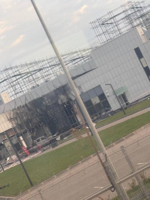 Dronele ucrainene au lovit cel mai important centru de date din Rusia, într-un atac îndreptat împotriva ambiţiilor Rusiei în domeniul IA. Centrul, deţinut de Sberbank, găzduieşte noul supercomputer al Rusiei
