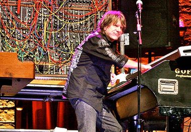 Keith Emerson, cofondator al trupei Emerson, Lake & Palmer, a murit la vârsta de 71 de ani
