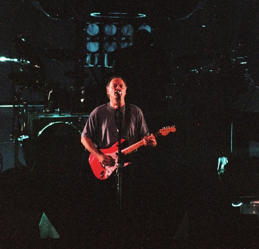 David Gilmour, chitaristul trupei Pink Floyd, va cânta din nou la Pompei, după 45 de ani