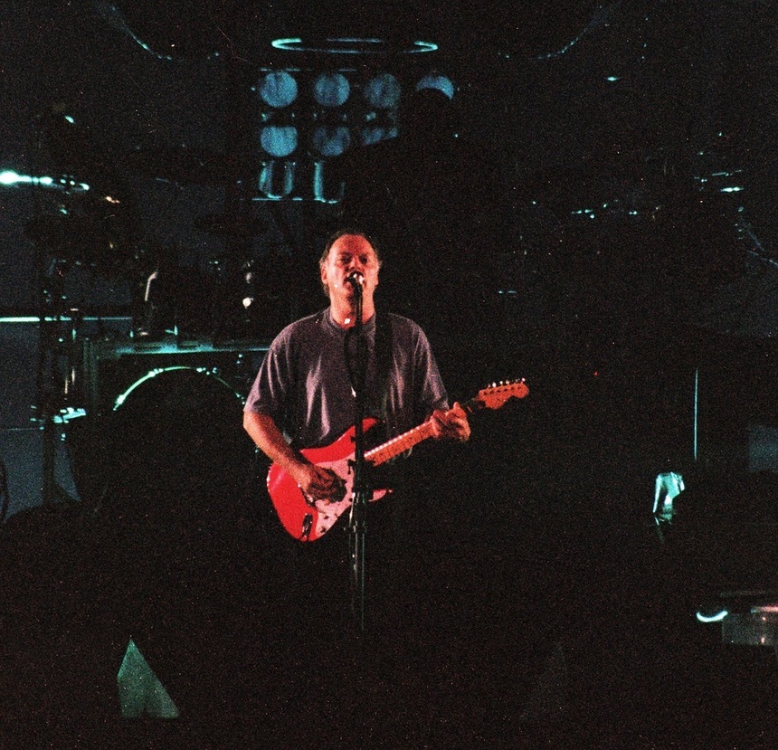 David Gilmour, chitaristul trupei Pink Floyd, va cânta din nou la Pompei, după 45 de ani
