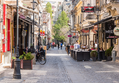 Le Monde: Bucureştiul, un oraş cu alură de Soho, care păşeşte pe urmele Pragăi şi Berlinului