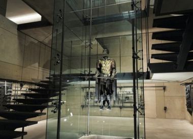 Batcave şi reşedinţa personajului Bruce Wayne pot fi vizitate online, prin intermediul Google Maps