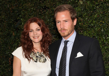 Actriţa Drew Barrymore divorţează pentru a treia oară
