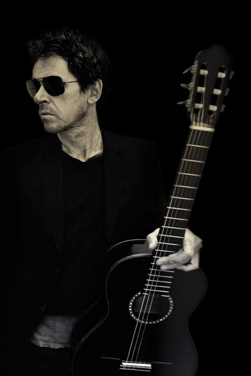 Compozitorul piesei ”Shape of my heart” şi colaboratorul lui Sting, Dominic Miller, concertează în aprilie la Cluj