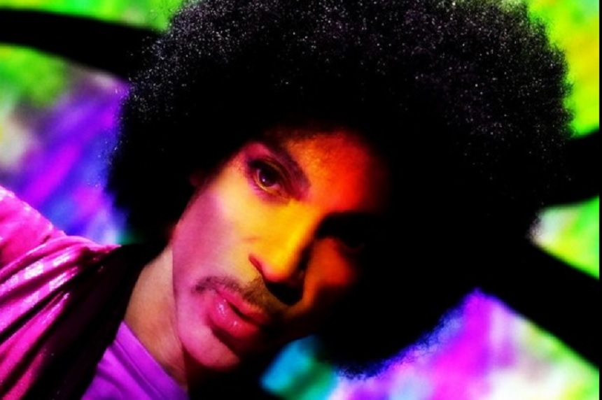 Billboard: Moştenirea lui Prince în modă - O prezenţă singulară, funky, excentrică şi eclectică
