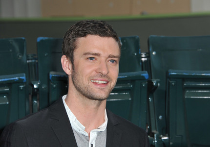 Justin Timberlake a lansat un nou single, primul după o pauză de peste doi ani, intitulat ”Can't Stop the Feeling”