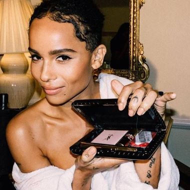 Zoe Kravitz este noua ambasadoare a casei de modă Yves Saint Laurent 