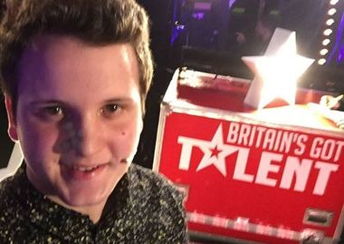 Un român face senzaţie la ”Britain’s got talent” cu rezolvarea cubului Rubik - VIDEO