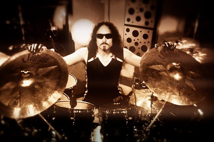 Nick Menza, fost toboşar al trupei Megadeth, a murit după ce a făcut infarct pe scena unui club jazz din Los Angeles