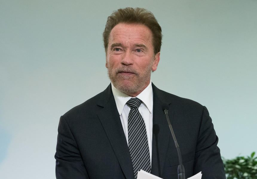 Arnold Schwarzenegger, la un pas de a fi atacat de un elefant, în timpul unui safari în Africa de Sud