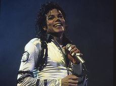 J.J. Abrams va produce un serial TV despre ultimele luni din viaţa cântăreţului Michael Jackson