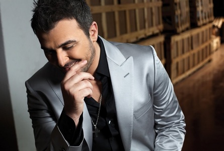 Cântăreţul grec Antonis Remos concertează la Bucureşti pe 20 octombrie