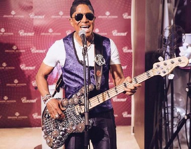 Cea de-a treia soţie a cântăreţului Jermaine Jackson a depus actele de divorţ