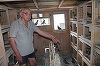REPORTAJ: Un arădean de 92 de ani, cel mai bătrân columbofil din ţară, are peste 300 de voiajori şi participă săptămânal la concursuri