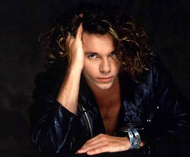 Un documentar despre ultimii ani din viaţa lui Michael Hutchence şi 15 piese compuse de artist vor fi lansate în 2017