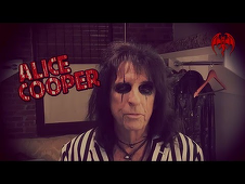 Alice Cooper a lansat o campanie în care pretinde că ”doreşte” să devină simultan, prim-ministru şi preşedinte
