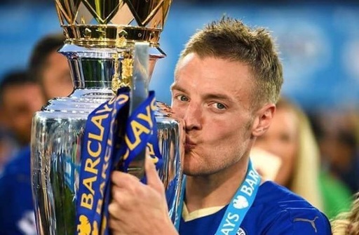 Doi scenarişti nominalizaţi la Oscar vor scrie scenariul unui film despre echipa de fotbal Leicester City FC