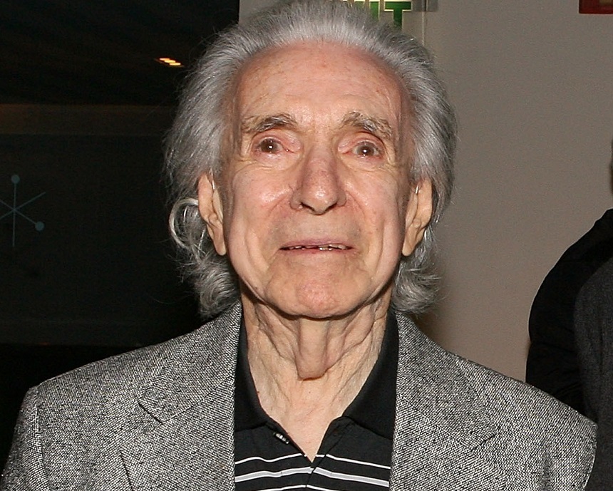 Regizorul Arthur Hiller, nominalizat la Oscar pentru filmul ”Love Story”, a murit la vârsta de 92 de ani