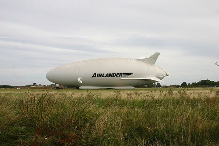 Airlander 10, cea mai mare aeronavă hibrid din lume, avariată în timpul unui zbor de testare