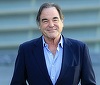 Oliver Stone i-a criticat pe Donald Trump şi Hillary Clinton pentru faptul că evită să vorbească despre problemele majore ale Americii