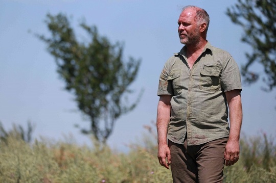 Vlad Ivanov, în ”Câini” (Foto: Iulia Weiss)