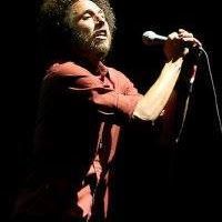 Zack de la Rocha, solistul trupei Rage Against the Machine, va lansa un album solo în 2017

