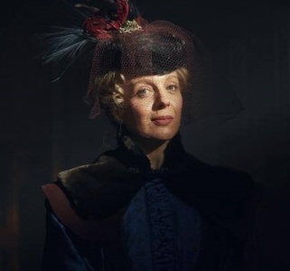 O actriţă din distribuţia serialului ”Sherlock”, jefuită la gala Primetime Emmy Awards 2016

