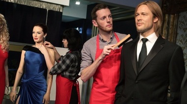 Muzeul Madame Tussauds din Londra a separat statuile cuplului Jolie-Pitt, după despărţirea celor doi actori

