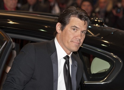 Actorul Josh Brolin s-a căsătorit pentru a treia oară

