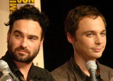 Judy Sheindlin, Jim Parsons şi Kaley Cuoco, printre actorii de televiziune cu cele mai mari onorarii pe episod