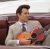 Cântăreţul Chris Isaak, diagnosticat cu pneumonie, şi-a anulat toate concertele din 2016