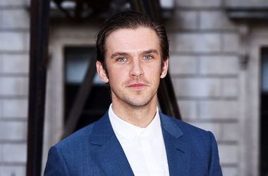 Dan Stevens, un actor din serialul ”Downton Abbey”, va interpreta rolul principal într-un film despre Charles Dickens