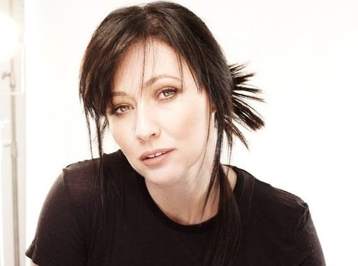 Actriţa Shannen Doherty, diagnosticată cu cancer, a suportat o intervenţie de reconstrucţie mamară