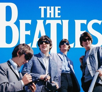 O scrisoare ”furioasă” expediată de John Lennon lui Paul McCartney a fost vândută la licitaţie cu 30.000 de dolari
