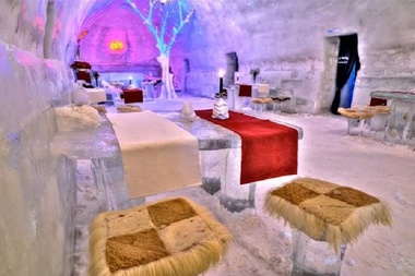 "Cinema on Ice” şi personaje din filme celebre, tema din această iarnă a Hotelului de Gheaţă de la Bâlea Lac