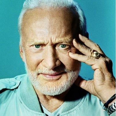 Buzz Aldrin, al doilea om care a păşit pe Lună, evacuat de urgenţă de la Polul Sud