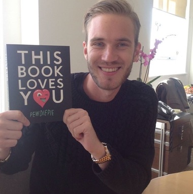 Forbes: PewDiePie s-a menţinut pe primul loc în topul pe 2016 al celor mai bine plătite vedete ale platformei YouTube