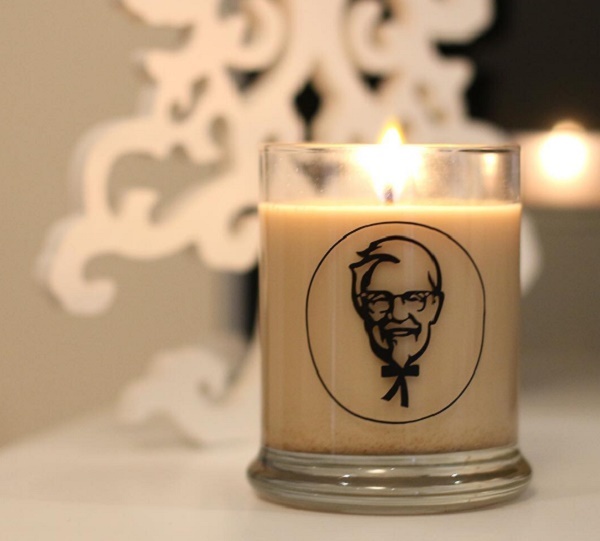 KFC a lansat o ediţie limitată de lumânări parfumate cu miros de pui prăjit