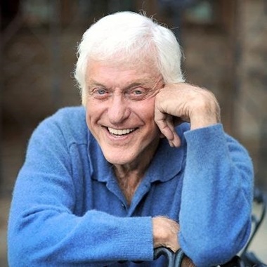 Dick Van Dyke se alătură distribuţiei filmului ”Mary Poppins Returns”