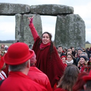 Peste 5.000 de persoane s-au reunit la Stonehenge, miercuri, pentru a celebra solstiţiul de iarnă
