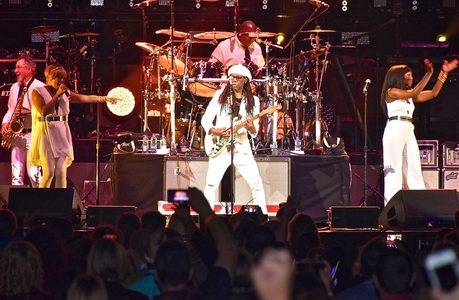Grupul Chic va lansa primul album după 25 de ani, în 2017, când Nile Rodgers va primi Premiul de Excelenţă la Rock and Roll Hall Of Fame
